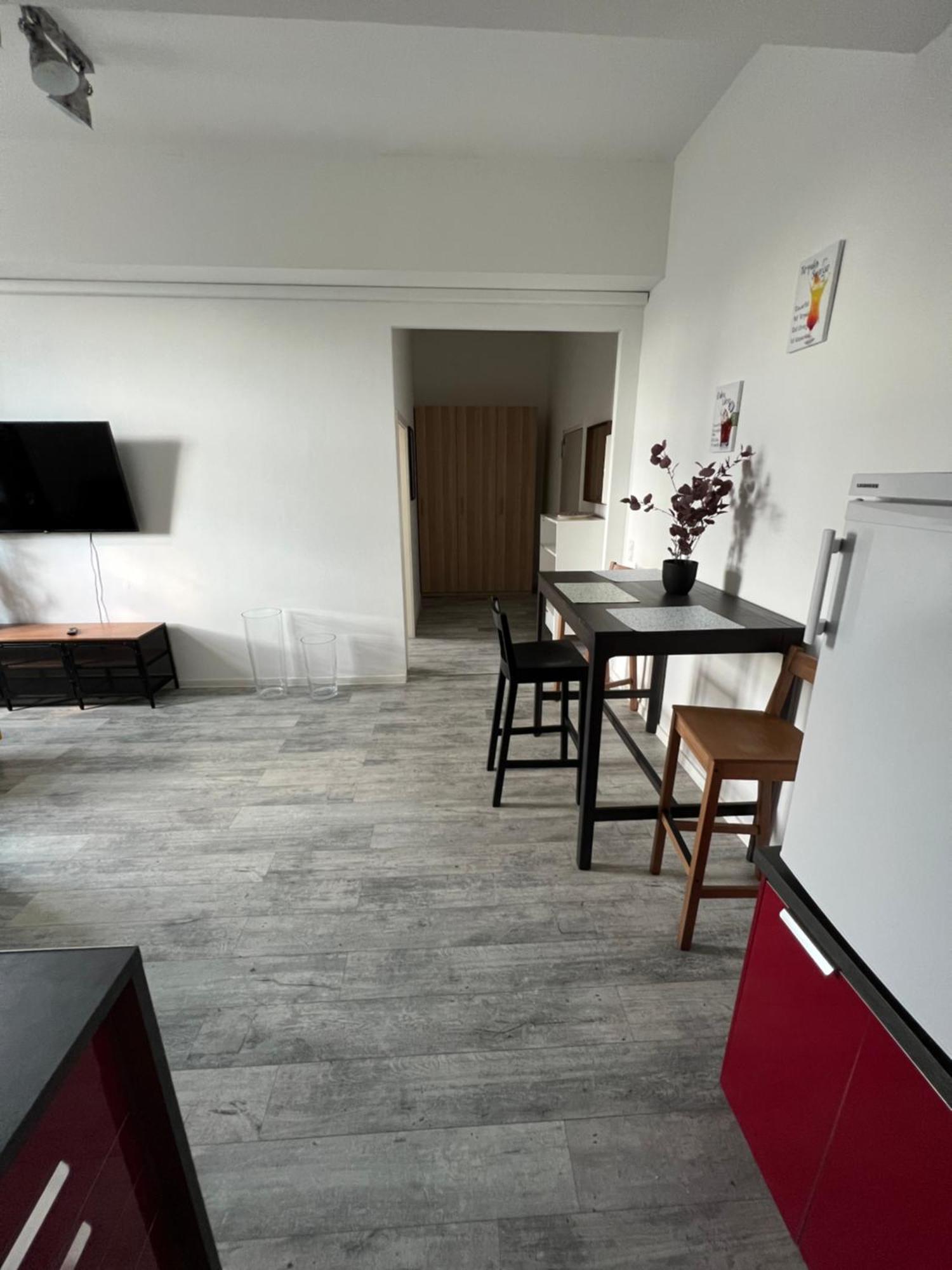 Viersen Schoene Apartments Am Duelkener Bahnhof מראה חיצוני תמונה