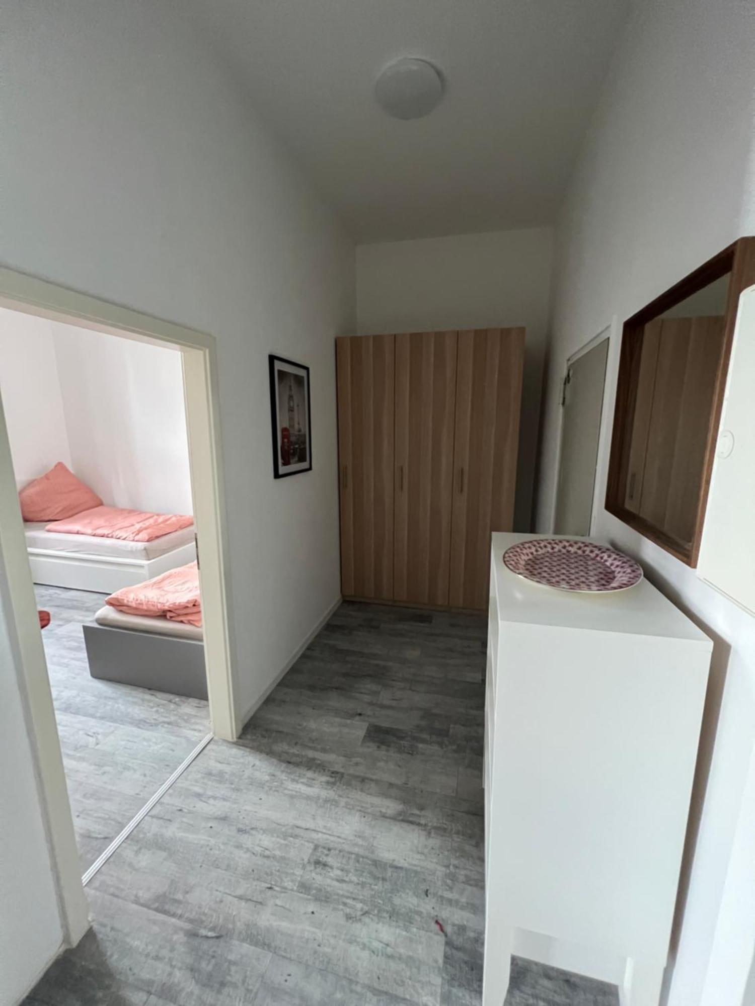 Viersen Schoene Apartments Am Duelkener Bahnhof מראה חיצוני תמונה