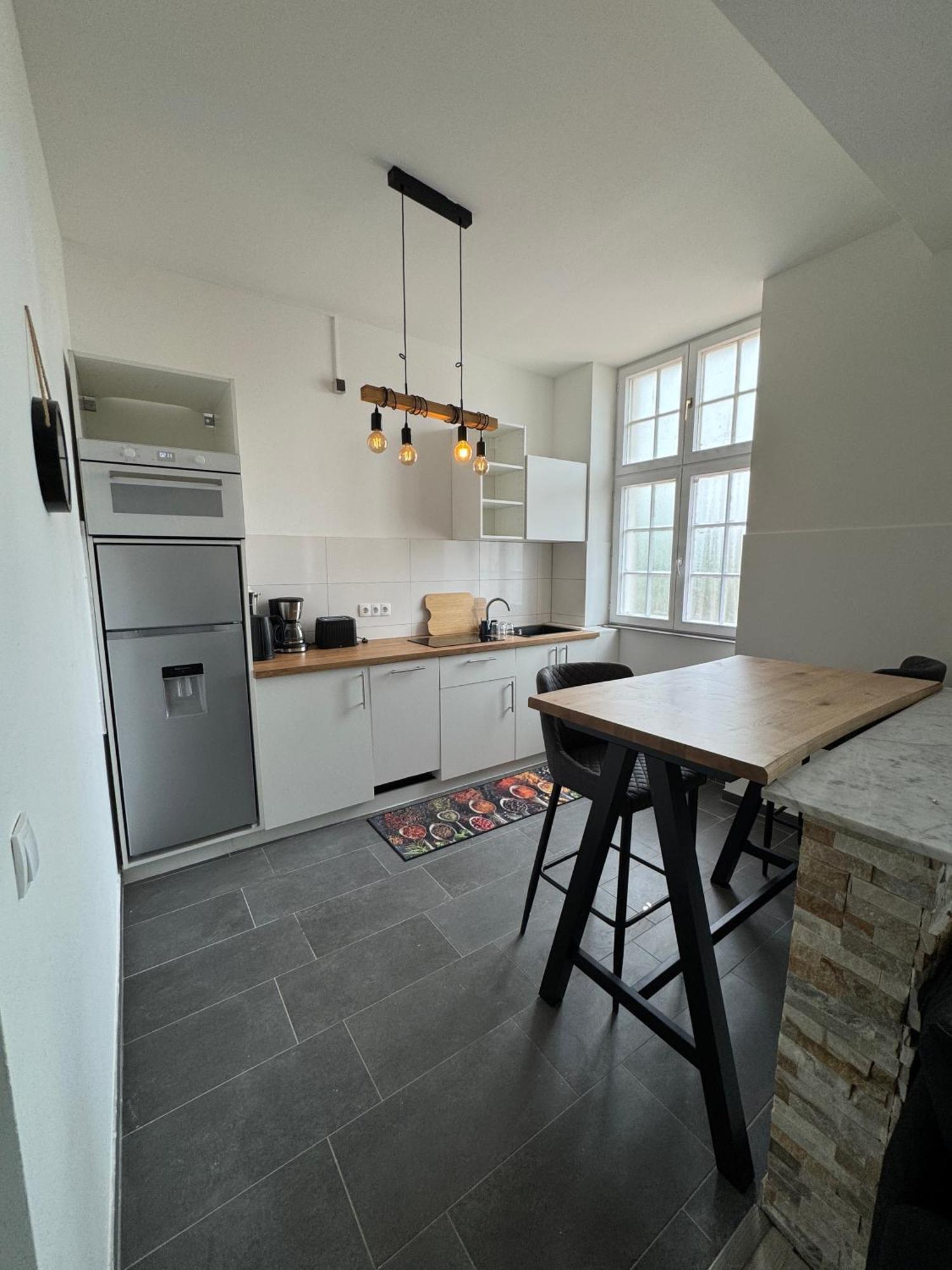 Viersen Schoene Apartments Am Duelkener Bahnhof מראה חיצוני תמונה